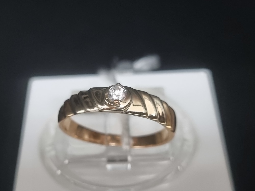 КОЛКМ585 КОЛЬЦО С КАМНЕМ (Au 585)