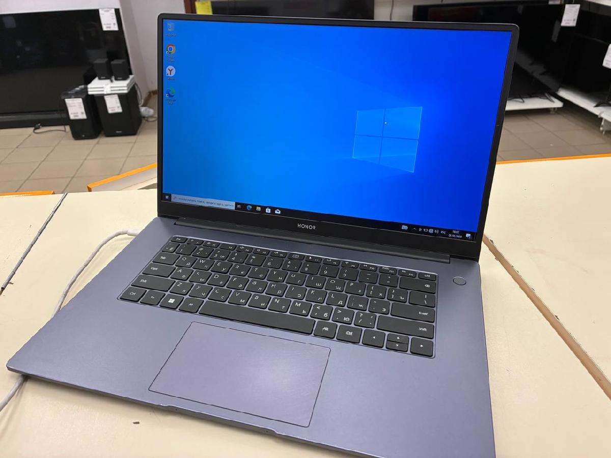 Ноутбук Honor Honor; Core i3-10110U, Intel UHD Graphics, 8 Гб, 240 Гб, Нет