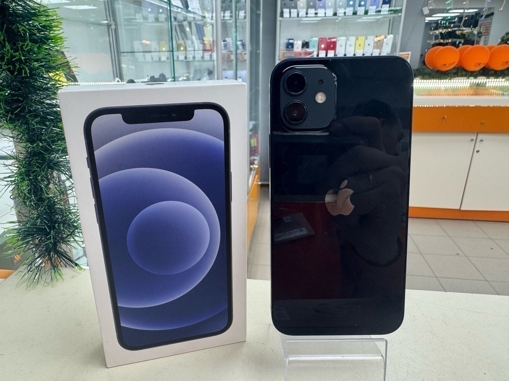 Смартфон Apple iPhone 12 64Gb