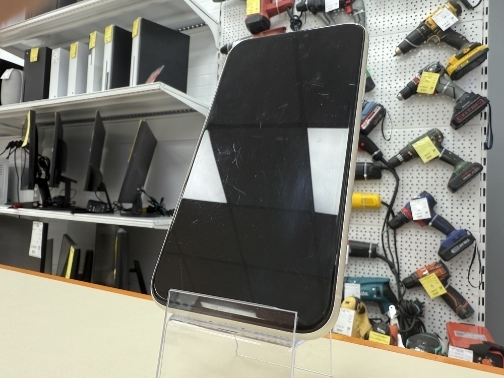 Смартфон Apple iPhone 11 128Gb