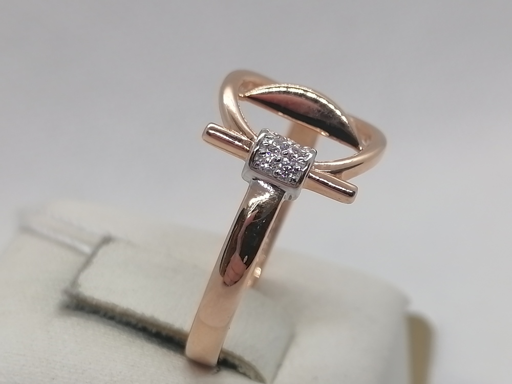 КОЛЬЦО С КАМНЯМИ (Au 585)