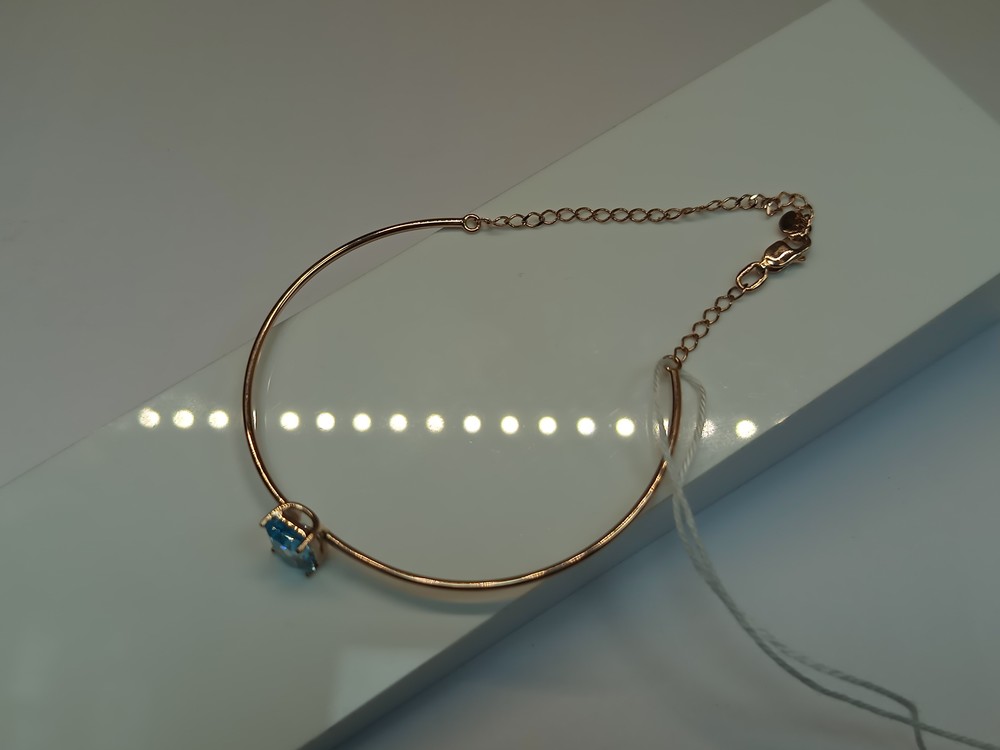 БЖКМ585 БРАСЛЕТ ЖЕСТКИЙ С КАМНЕМ (Au 585)