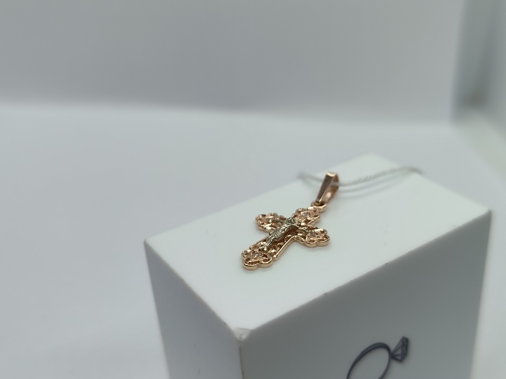 ПОДККИ585 ПОДВЕСКА КРЕСТ С КАМНЯМИ (Au 585)