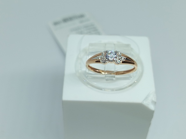 КОЛЬЦО С КАМНЯМИ (Au 585)