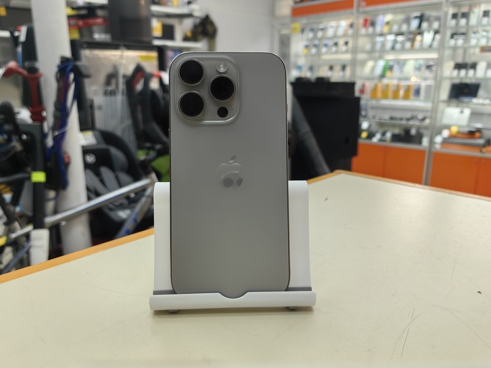 Смартфон Apple Iphone 16 Pro 128Gb