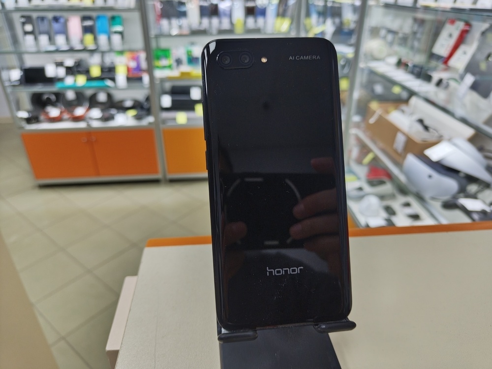 Смартфон Honor 10 4/64