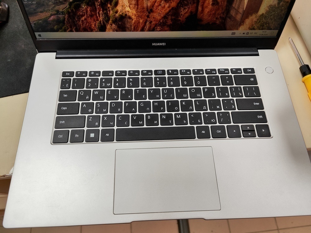 Ноутбук Huawei HUAWEI MateBook D 16 2024 MCLF-XX; Core I5-12450H, HD Graphics famile, 8 Гб, 512 GB, 