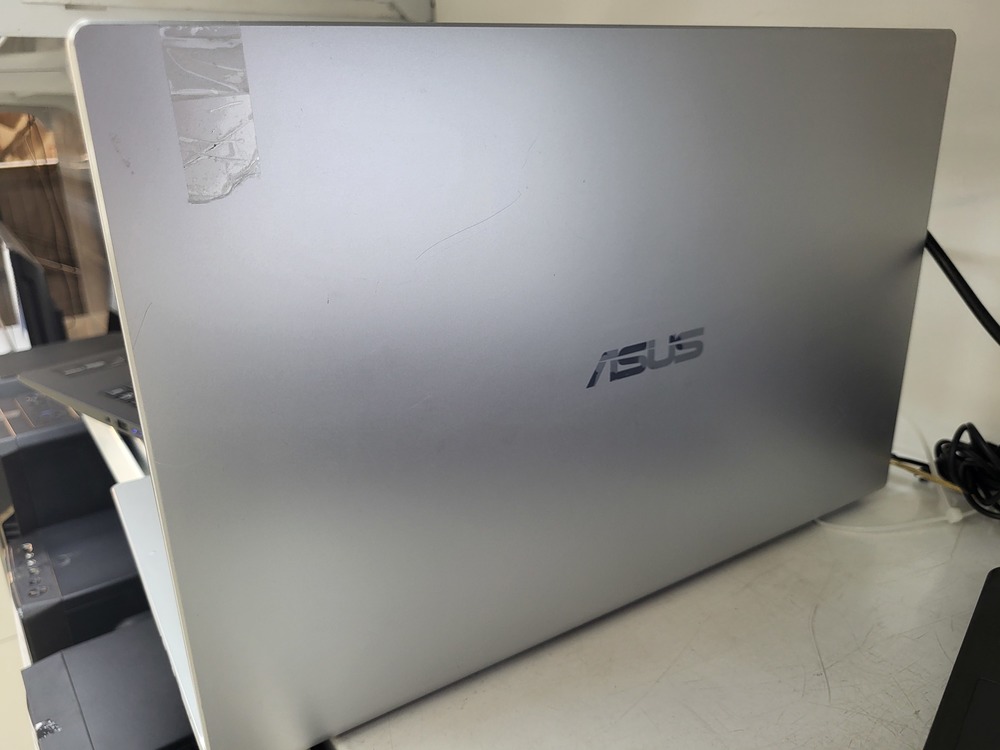 Ноутбук ASUS f515ea; Pentium Gold 7505, Intel UHD Graphics, 8 Гб, 256 Гб, Нет