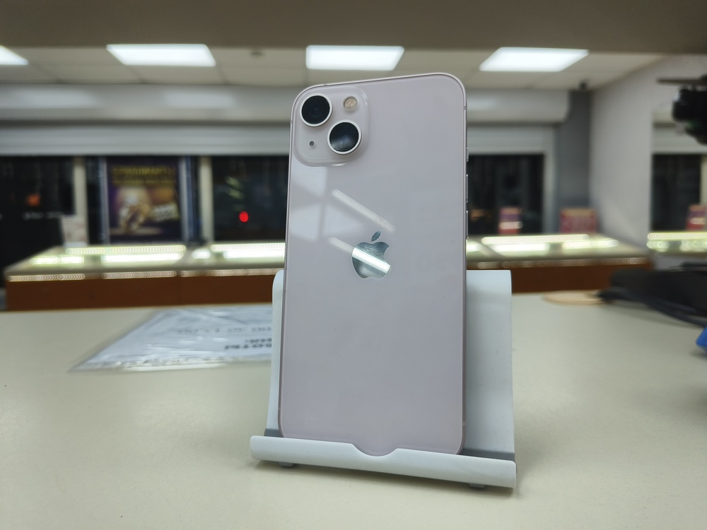 Смартфон Apple iPhone 13 128Gb