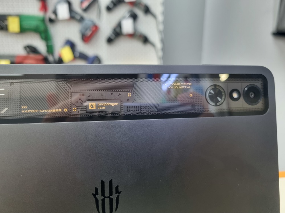 Планшет ZTE Redmagic Astra Gamimg Tablet 24/1Tb
