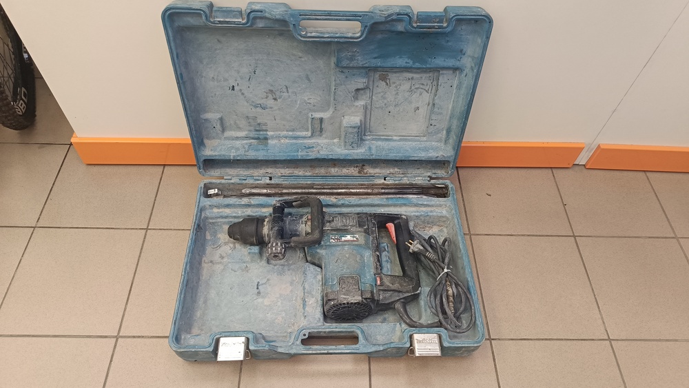Отбойный молоток Makita HR4501C