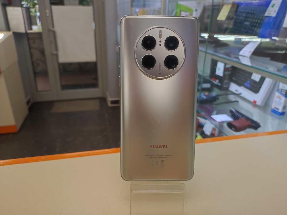 Смартфон Huawei Mate 50 Pro 8/256