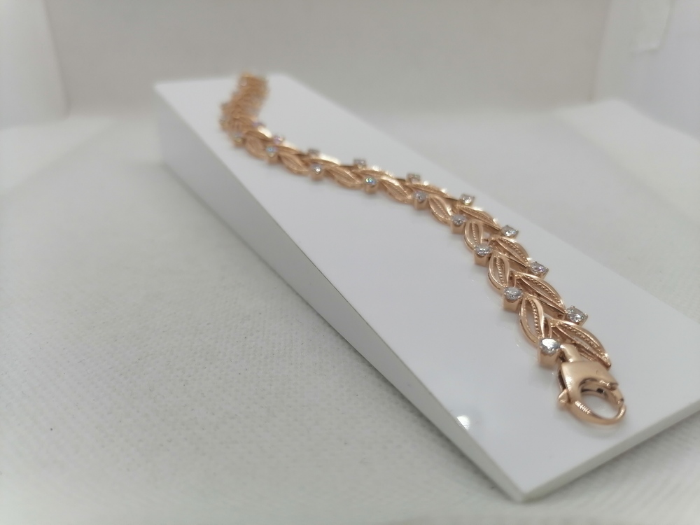 Б585 БРАСЛЕТ С КАМНЯМИ (Au 585)