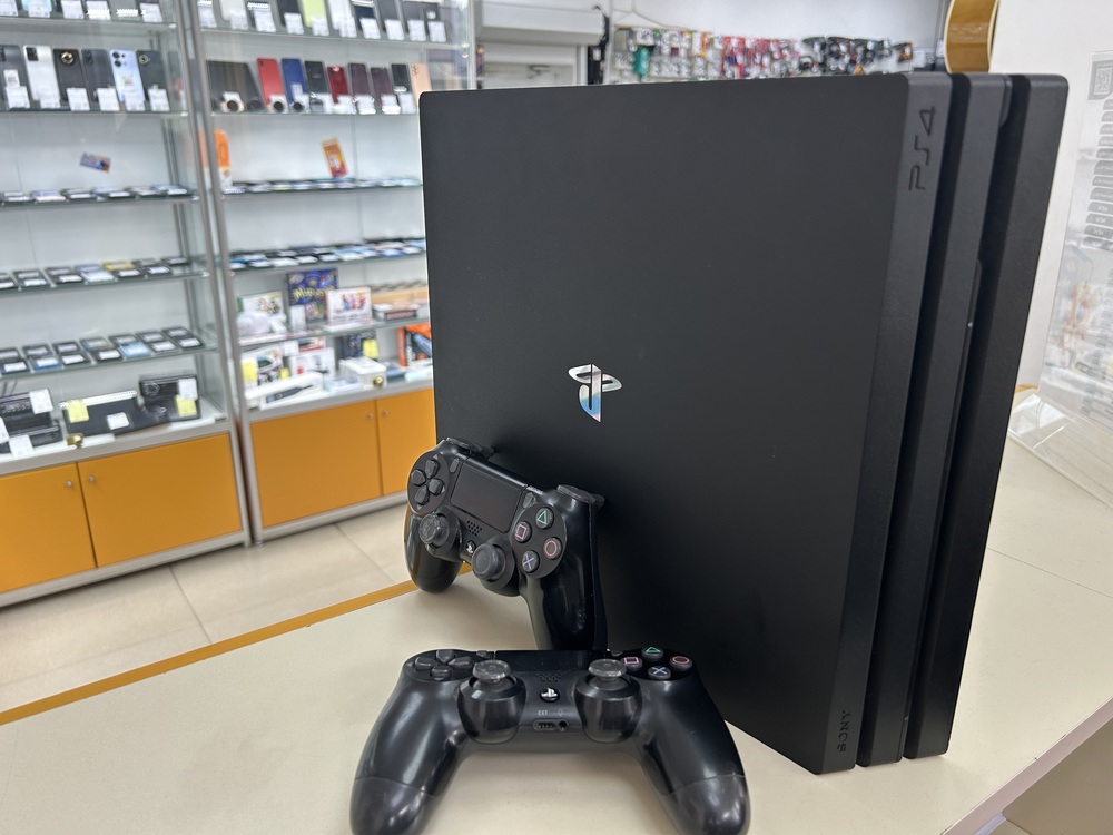 Игровая приставка PlayStation 4 Pro 1Tb