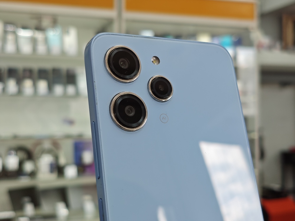 Смартфон Xiaomi Redmi 12 8/256