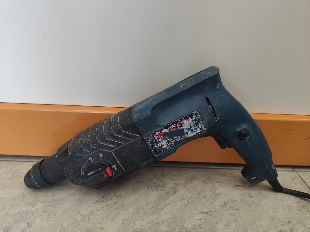 Перфоратор Bosch GBH 2-28
