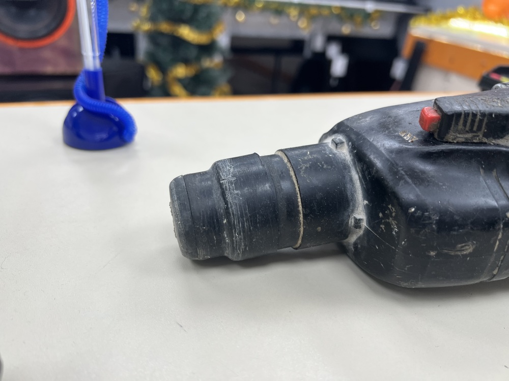 Перфоратор Makita HR2450FT