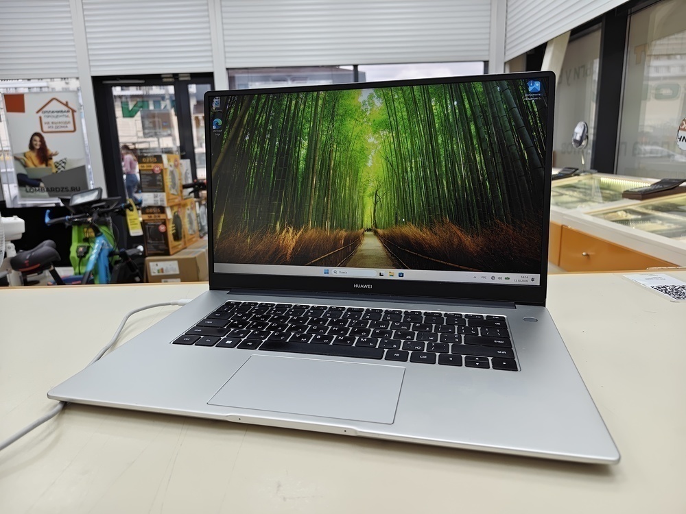 Ноутбук Huawei; Core i3-10110U, Intel UHD Graphics, 8 Гб, 240 Гб, Нет