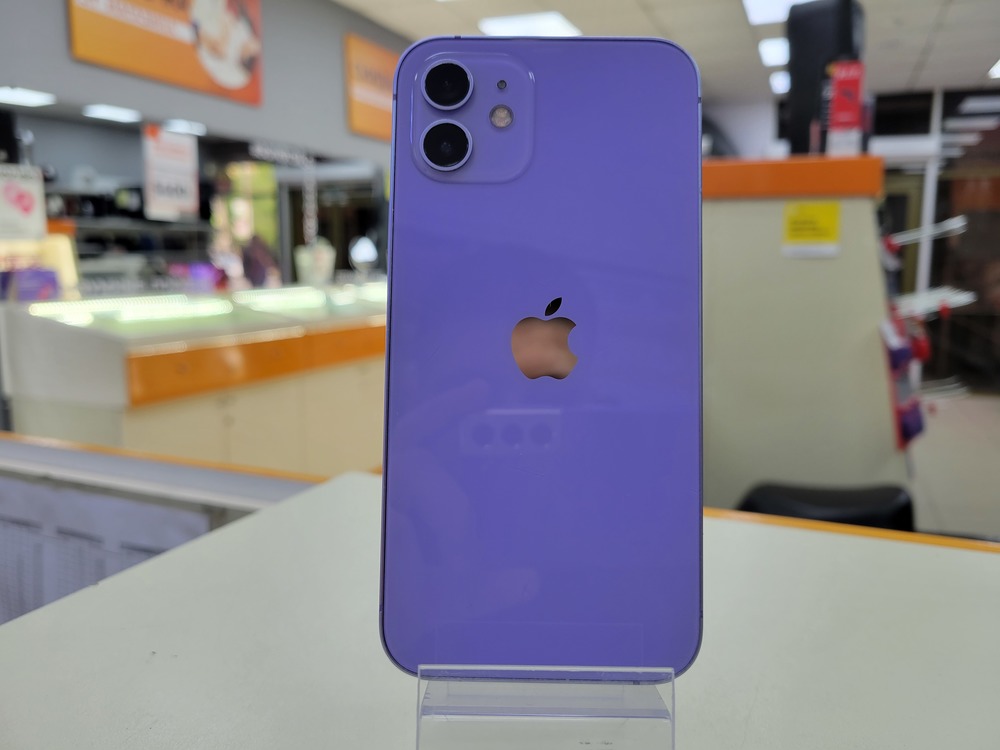 Смартфон Apple iPhone 12 64Gb