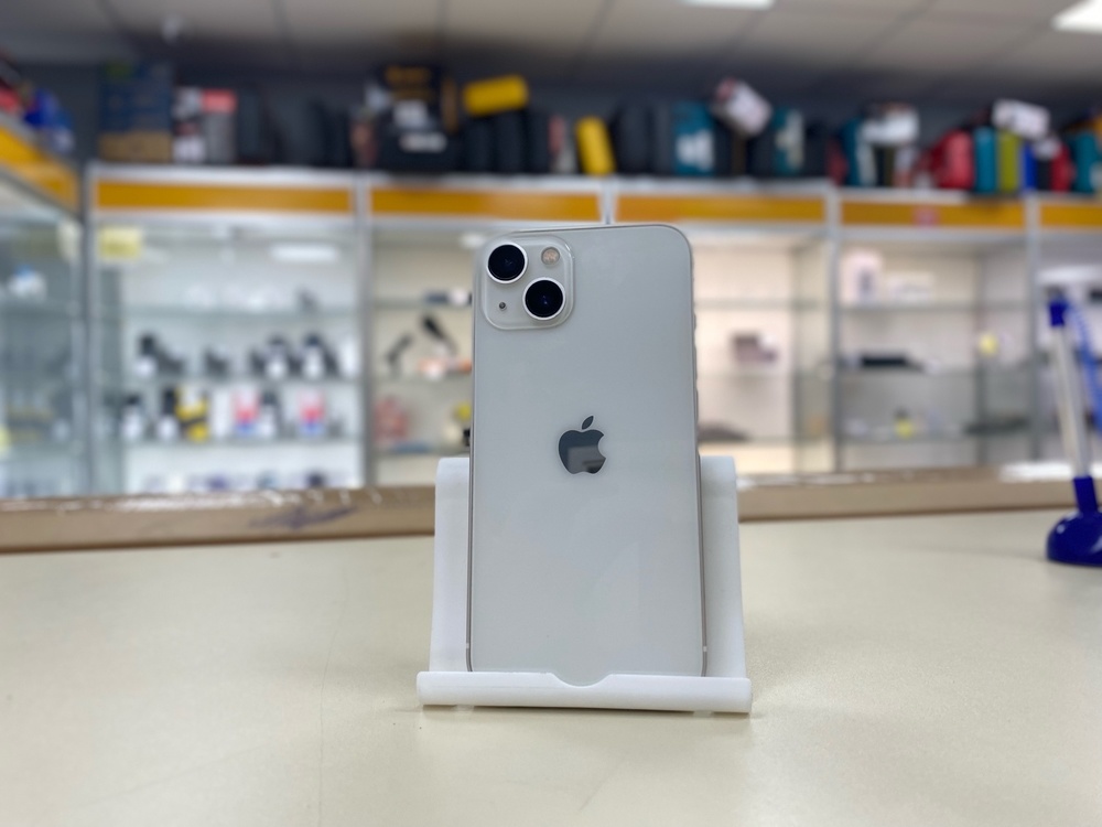 Смартфон Apple iPhone 13 128Gb