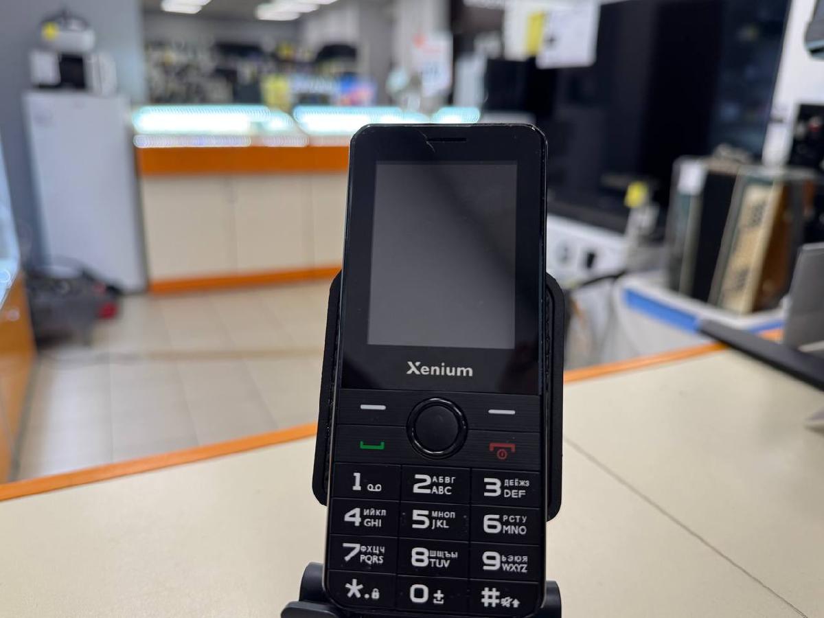 Смартфон Philips XENIUM E227