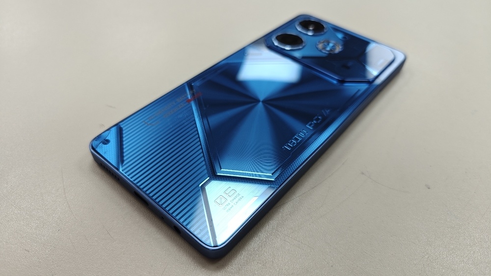 Смартфон Tecno Pova 6 8/256