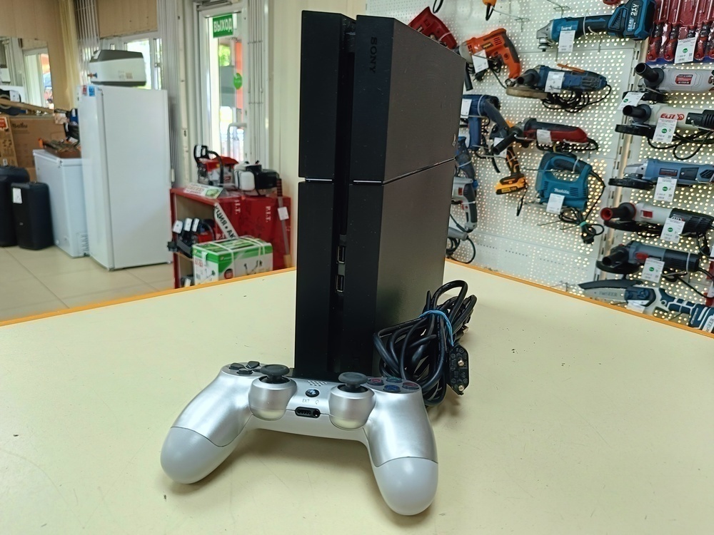 Игровая приставка PlayStation 4 FAT 500GB