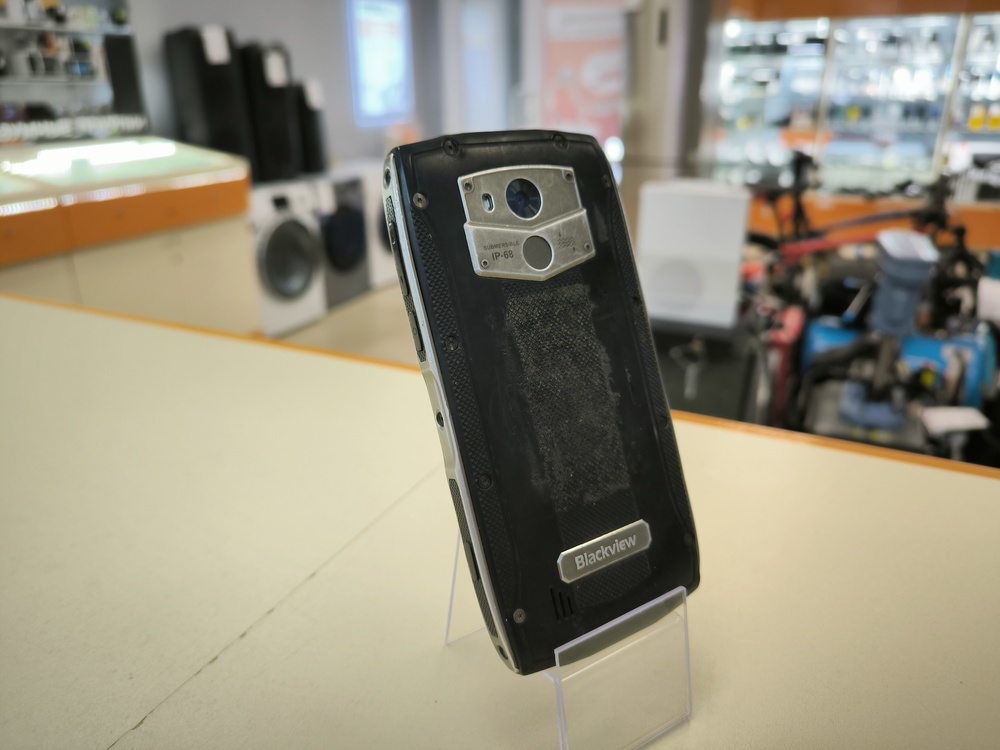Смартфон Blackview BV7000