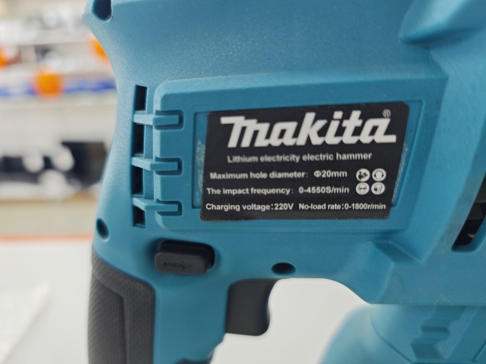 Перфоратор Makita 128V
