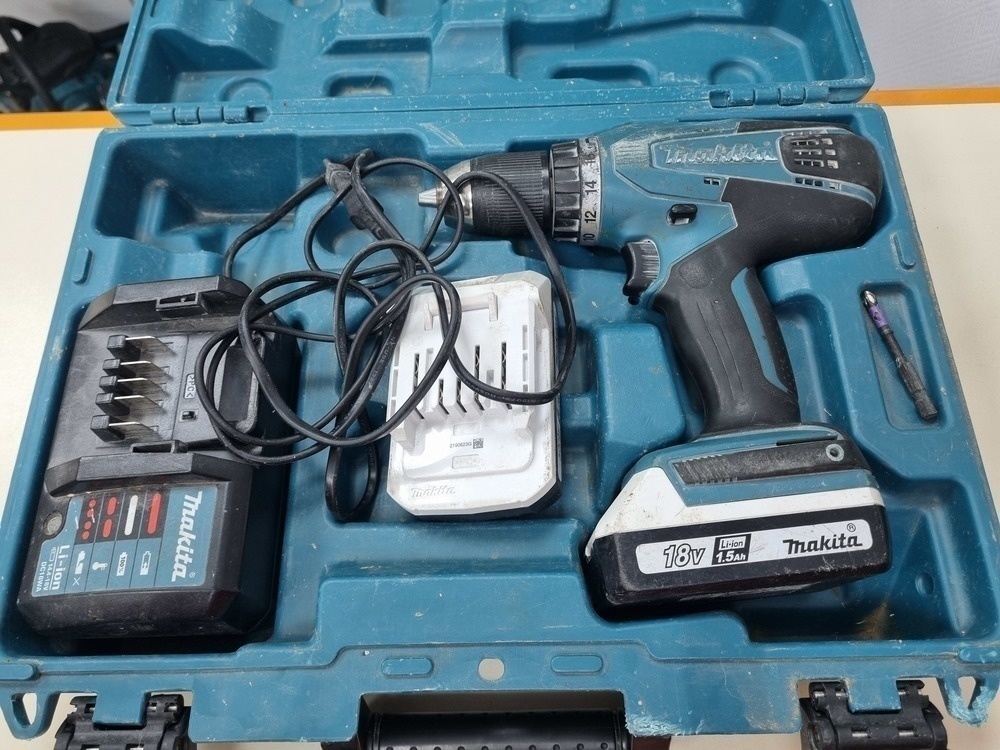 Шуруповерт Makita DF457D