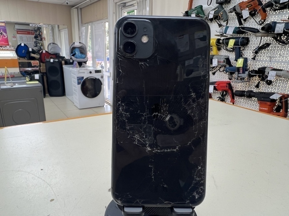 Смартфон Apple iPhone 11 128Gb