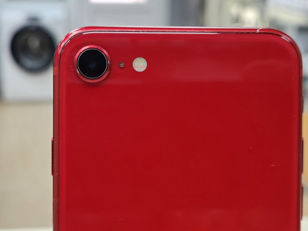Смартфон Apple iPhone SE 2020 64Gb