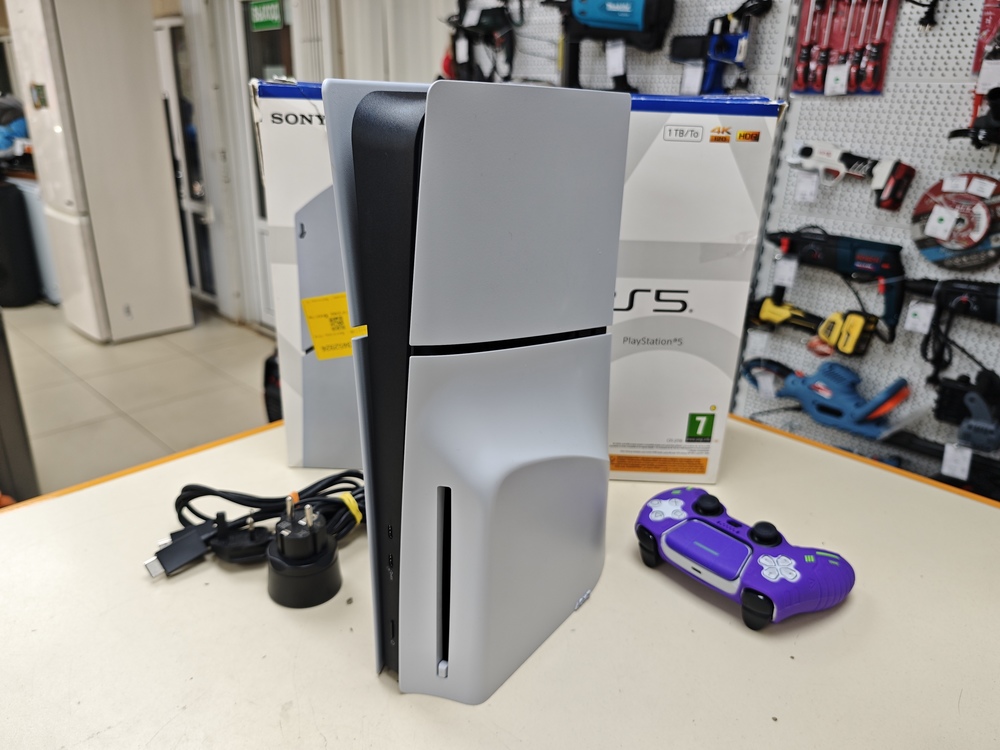 Игровая приставка PlayStation 5 Slim 1TB (С дисководом)