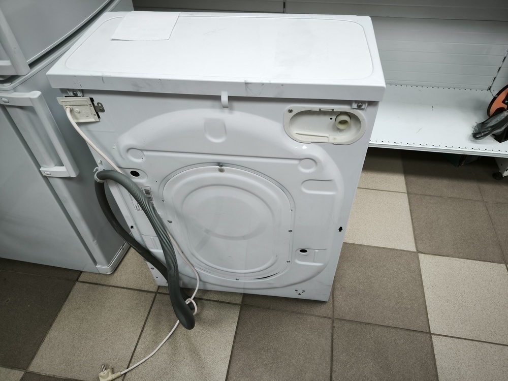 Стиральная машина Indesit EWUD 4105 BK CIS