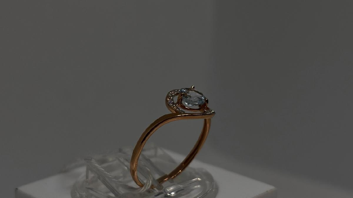 КОЛЬЦО С КАМНЯМИ (Au 585)