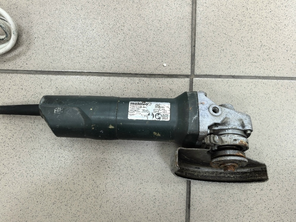 Угловая шлифмашина Metabo W750-125