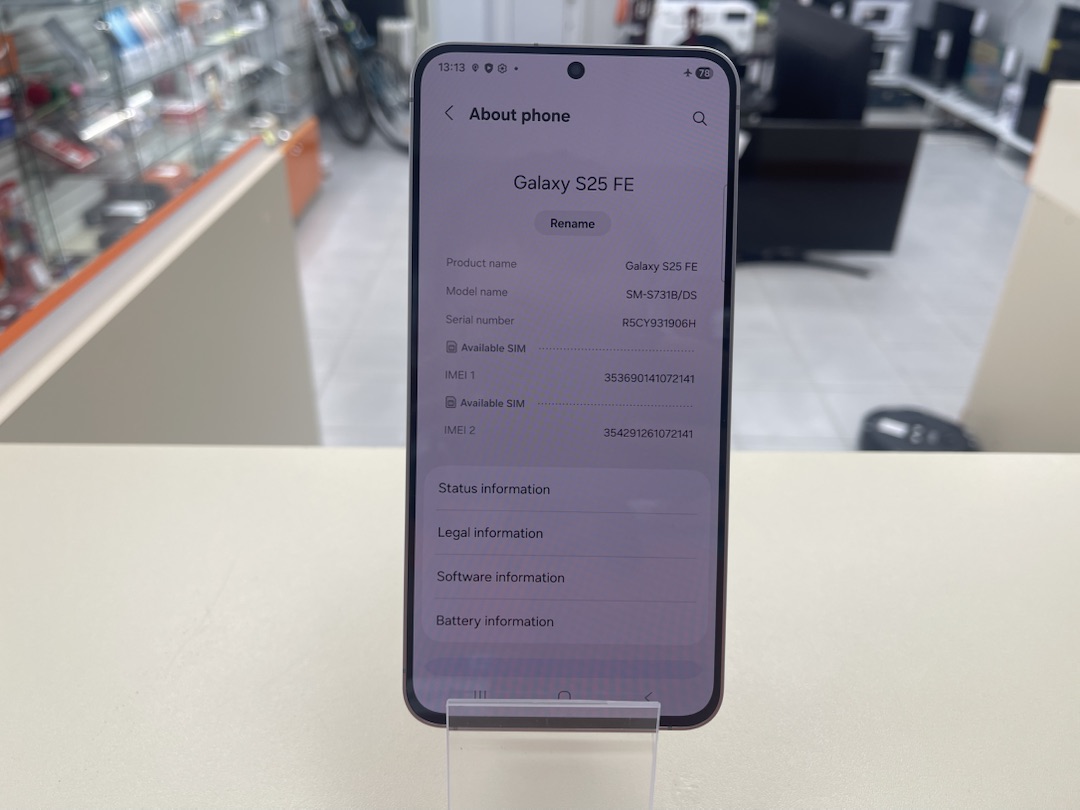 Смартфон Samsung Galaxy S25 FE 8/256