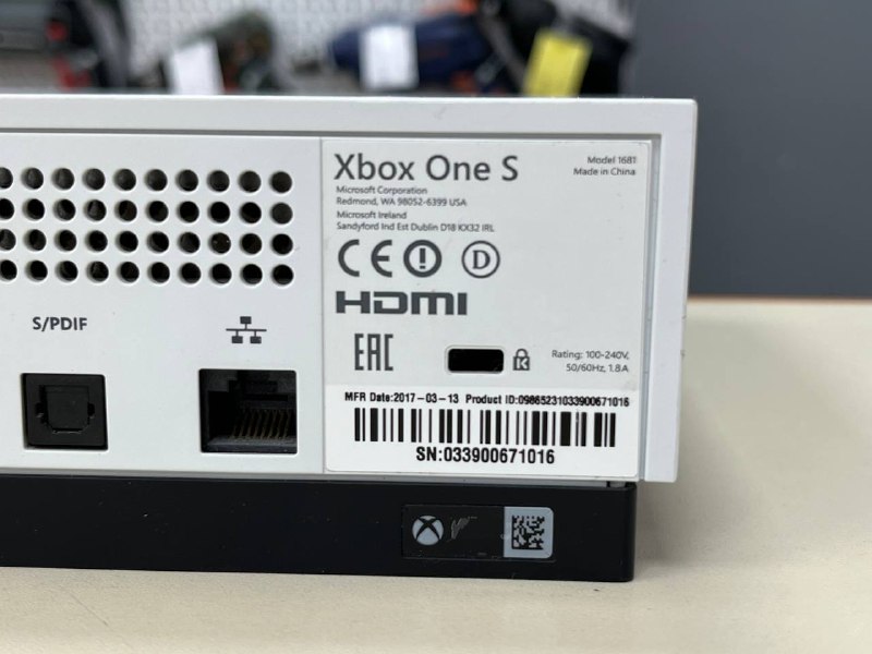 Игровая приставка Xbox One S 500Gb