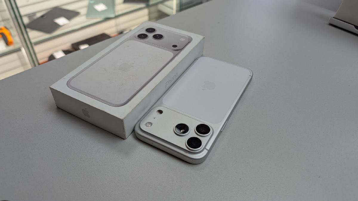 Смартфон Apple Iphone 17 Pro Max 1Tb