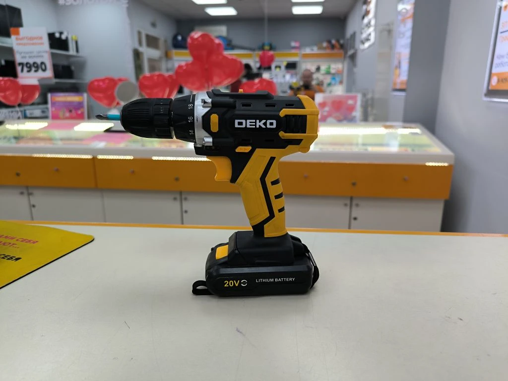 Шуруповерт Deko DKCD20FU-Li