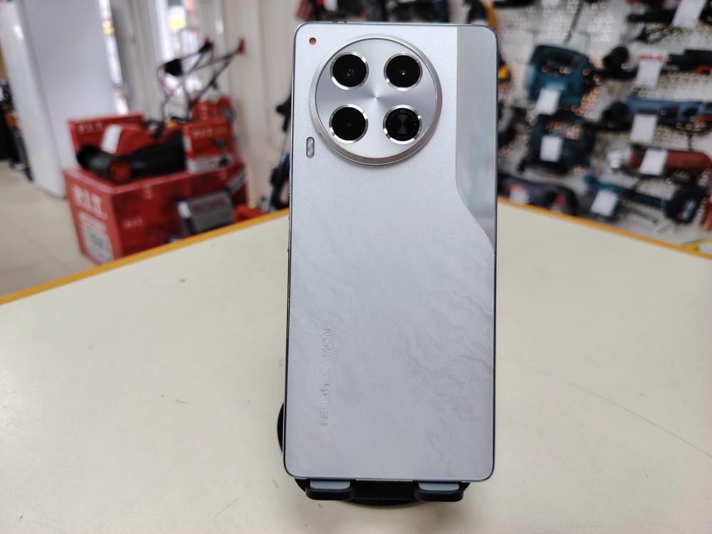 Смартфон Tecno Camon 30 8/256