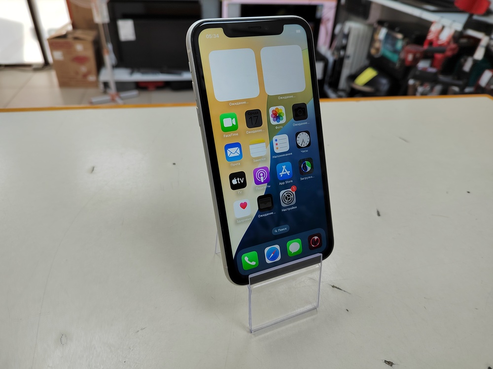 Смартфон Apple iPhone 11 64Gb