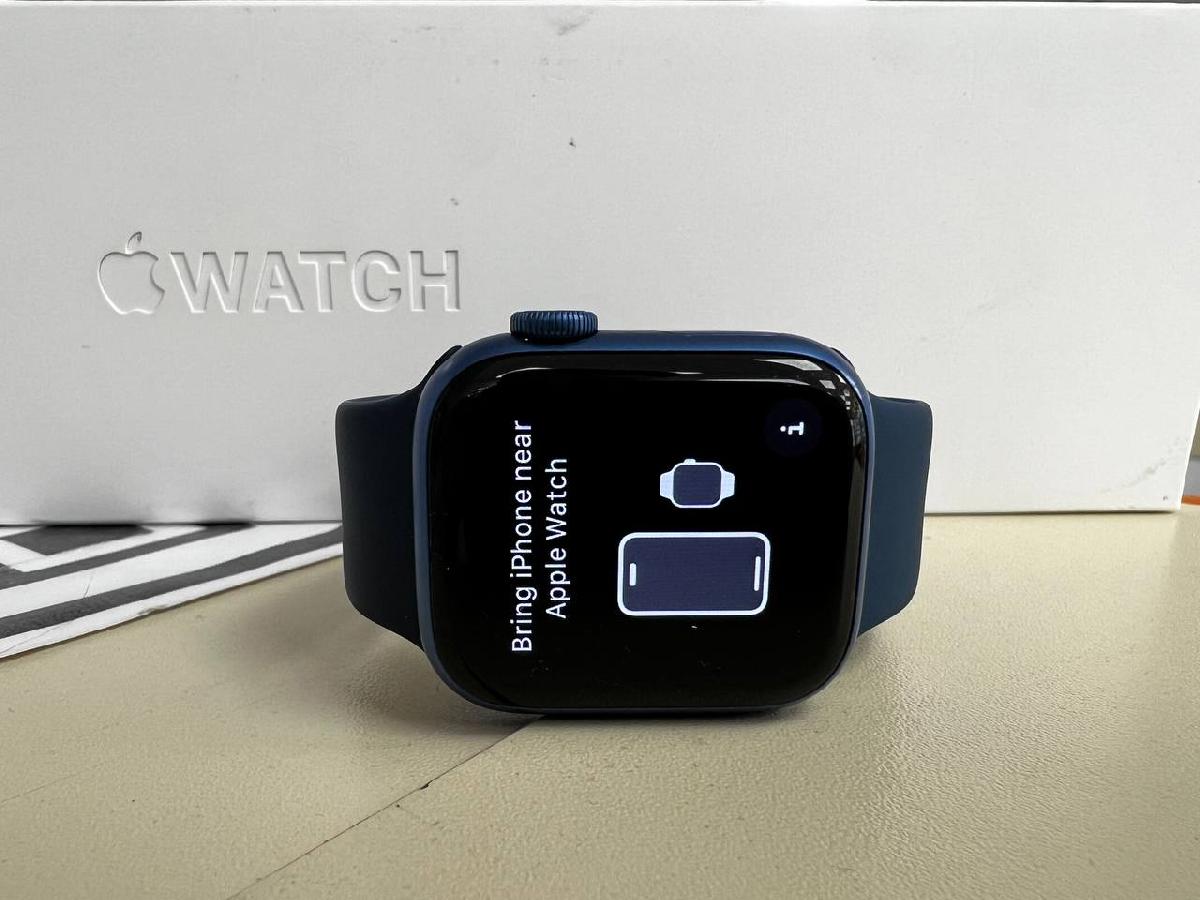 Смарт-часы Apple Watch Series 7 41mm