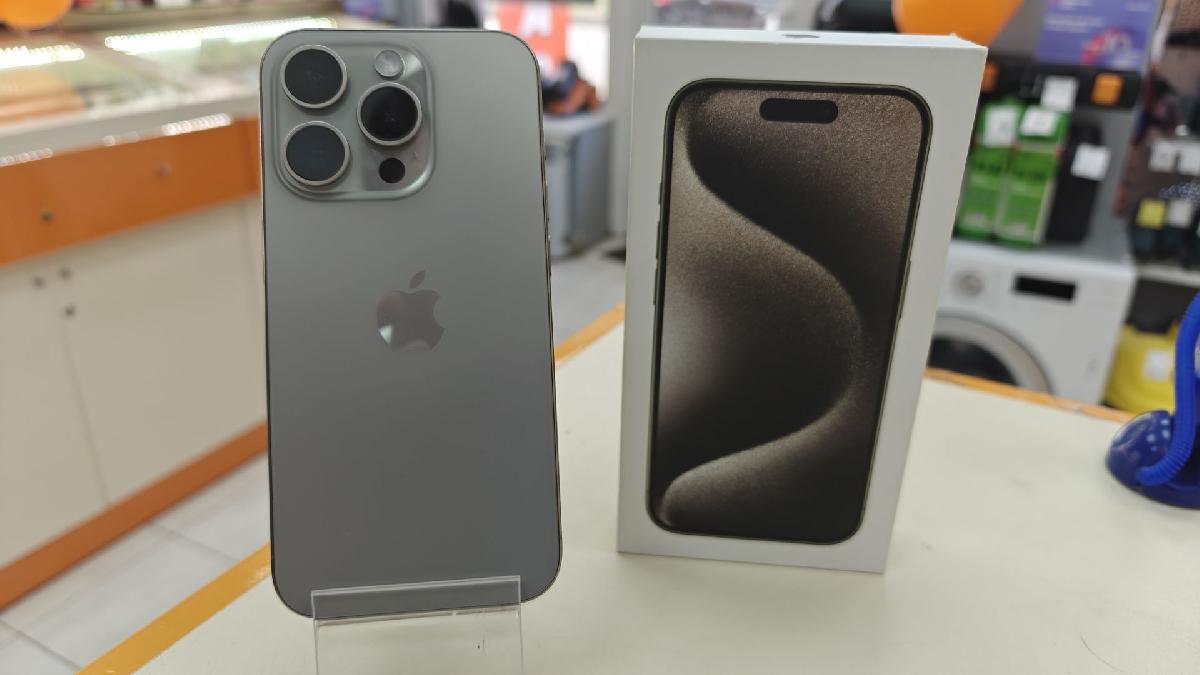 Смартфон Apple Iphone 15 Pro 128Gb