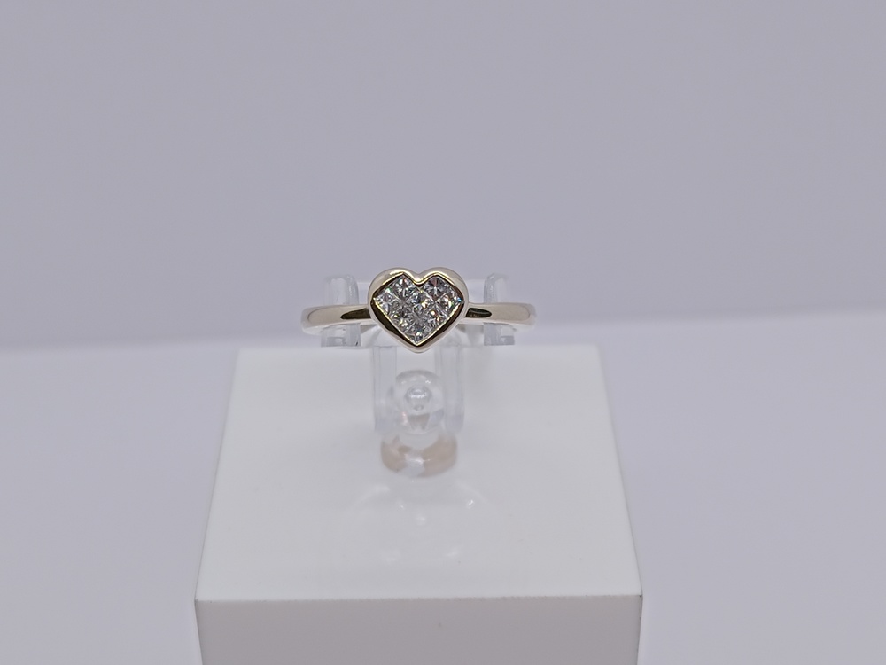 КОЛКМИ585 КОЛЬЦО С КАМНЯМИ (Au 585)