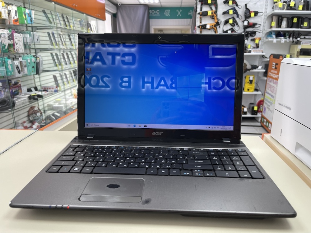 Ноутбук Acer; A4-3305M, Radeon HD 7400m, 4 Гб, 128 Гб, Нет