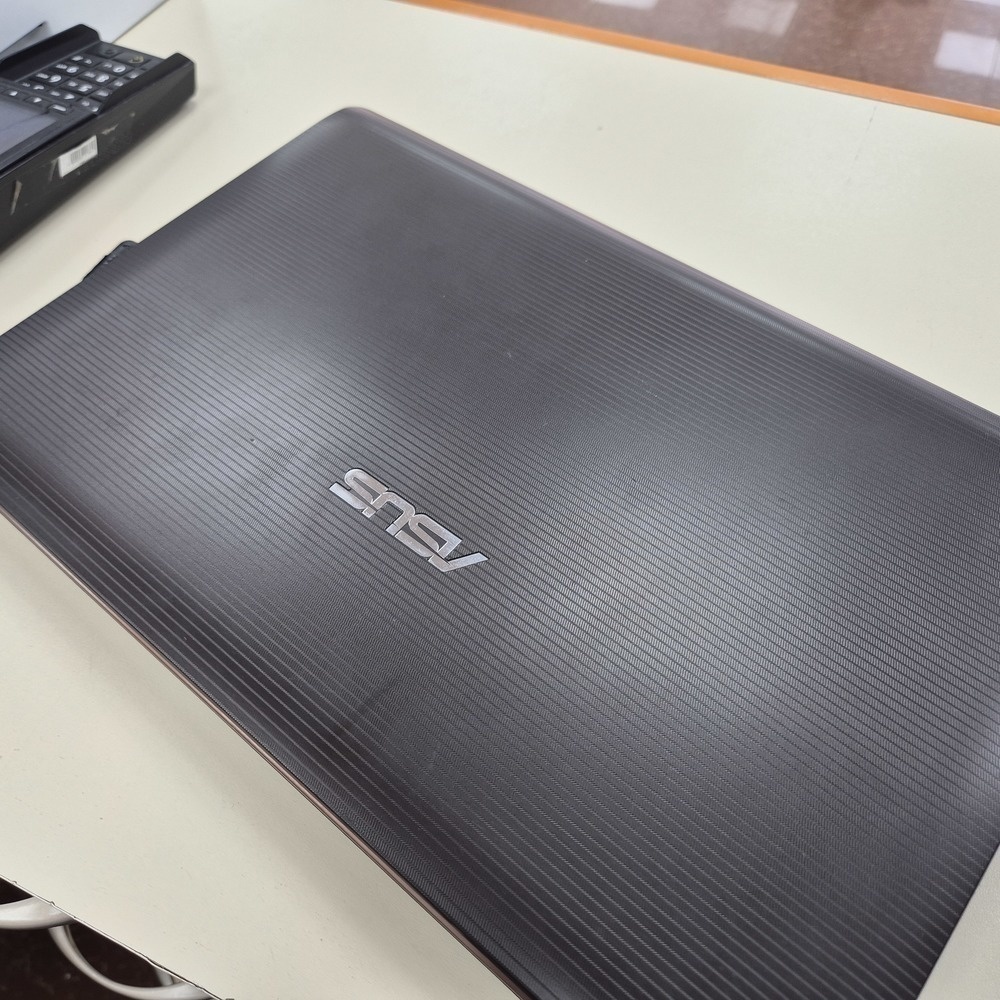 Ноутбук ASUS Ноутбук ASUS X53S; Core i5-2430M, GeForce GT 540M, 4 Гб, 480 Гб, Нет