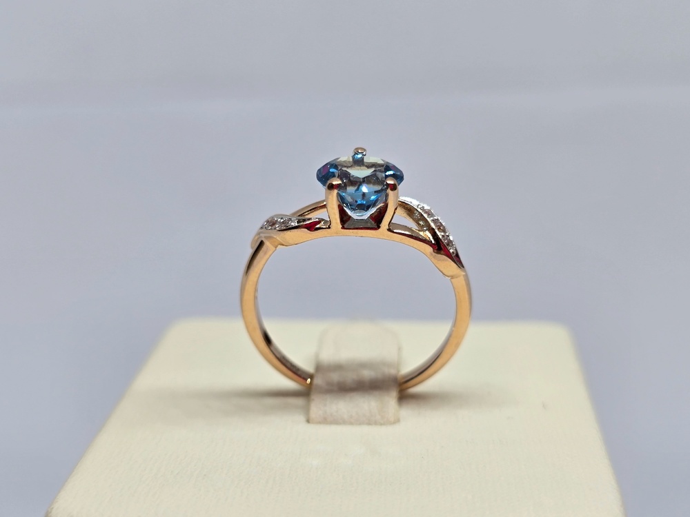 КОЛЬЦО С КАМНЯМИ (Au 585)