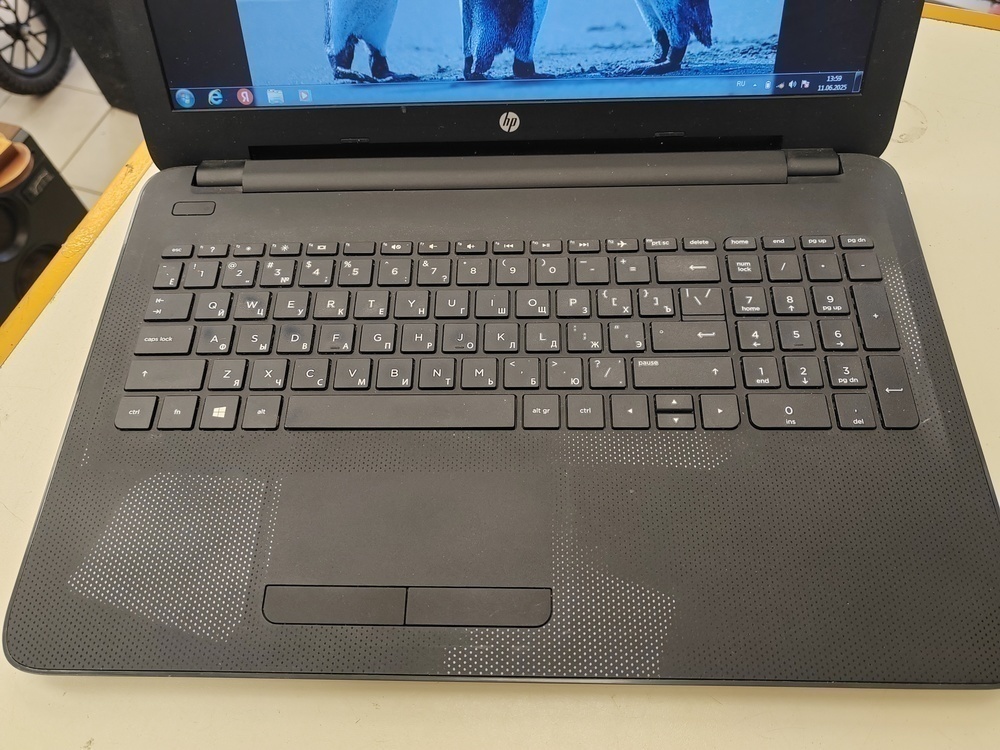 Ноутбук HP; A6-6310, HD Graphics, 4 Гб, Нет, 500 Гб