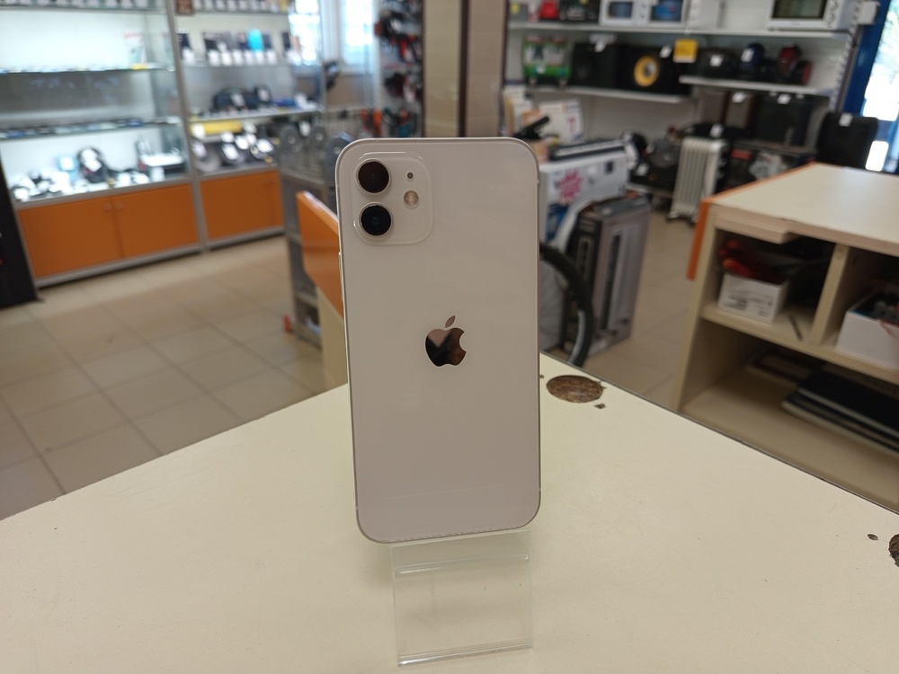 Смартфон Apple iPhone 12 64Gb